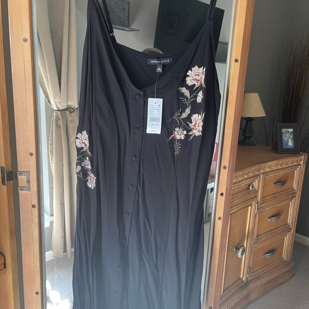 Kendall & Kylie dress size large